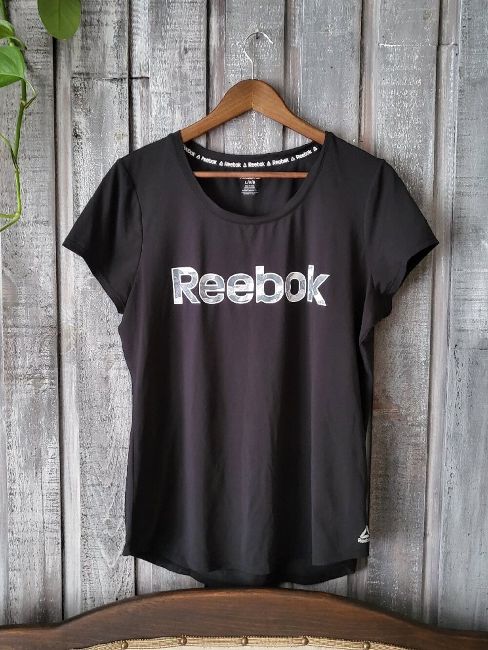 Reebok Black Graphic Logo Short Sleeve Training Tee L